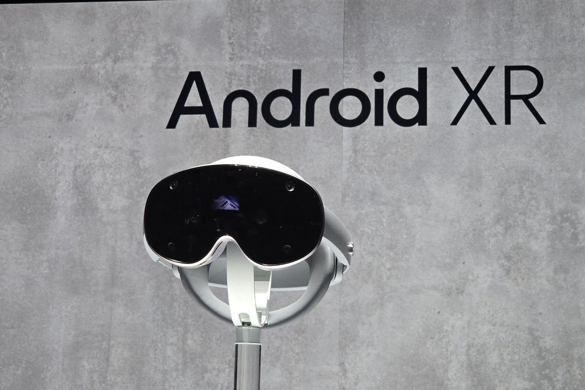 Android XR 2025